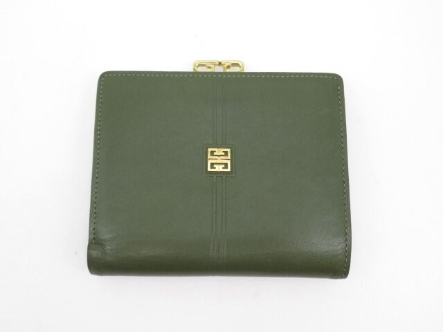 GIVENCHY（ジバンシィ）　二つ折り財布　グリーン系　ウォレット