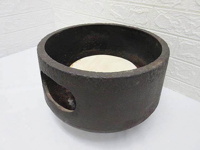 眉風炉　茶道具　脚付き　風炉　陶器製　黒