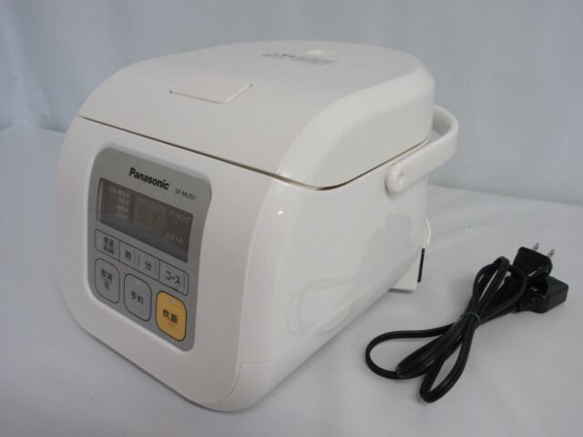 Panasonic（パナソニック）　炊飯器　3合炊き　ホワイト 　　　　　
