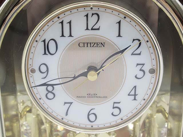 シチズン　電波置時計　アナログ時計　ゴールド×ブラウン　CITIZEN