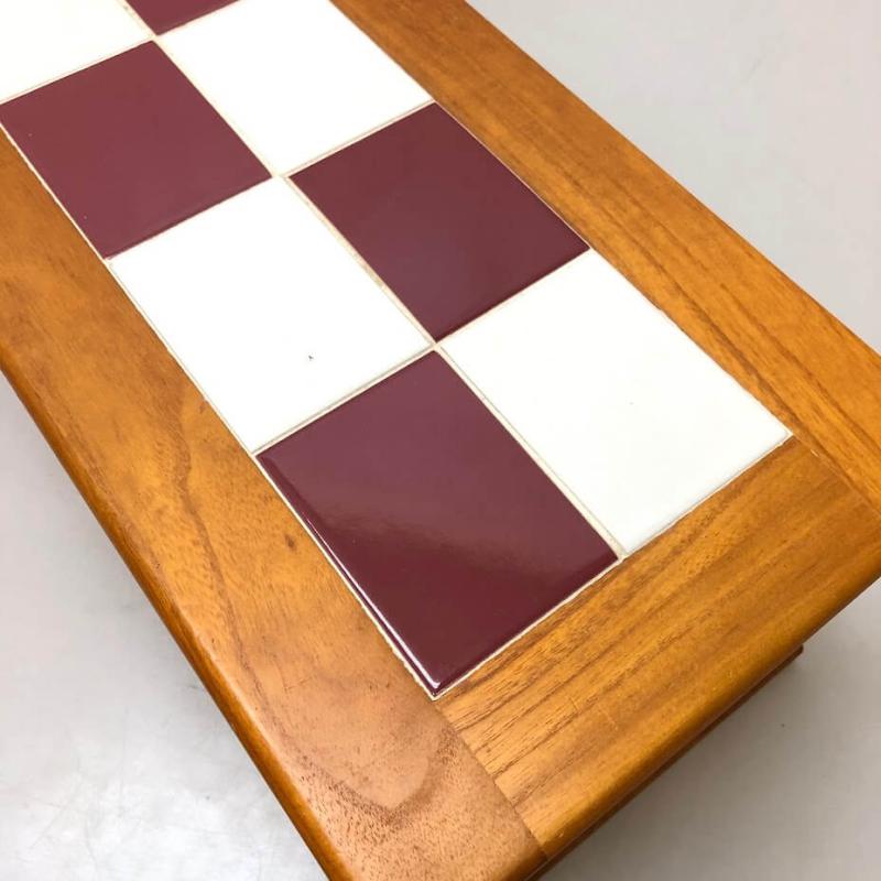 クリックで拡大 シャッター扉収納棚 上置き棚 幅90cm 木製 タイル天板 カントリー スライド扉 扉付収納 - 画像4