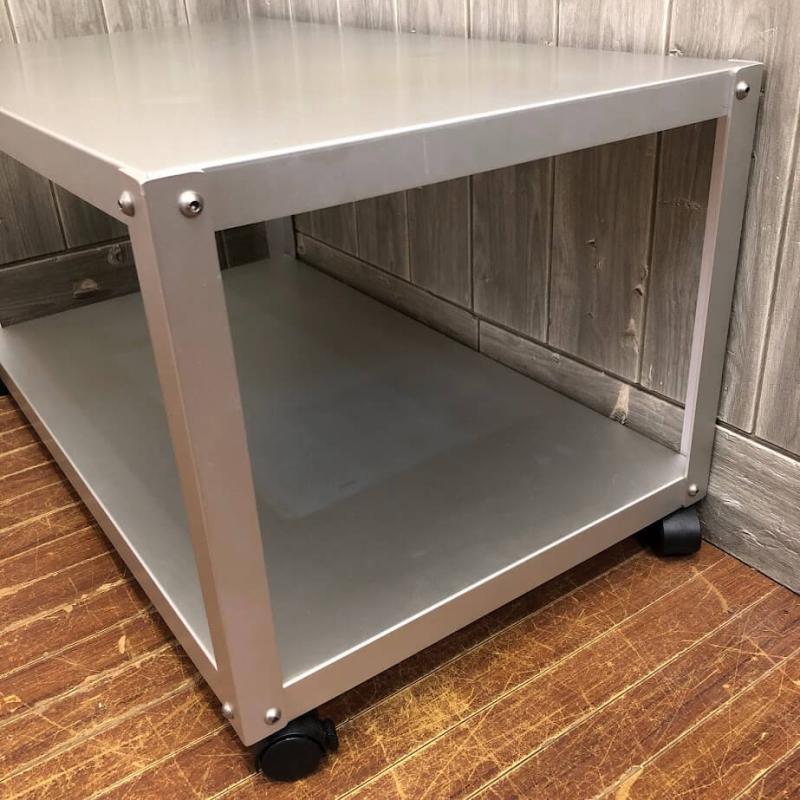 クリックで拡大 無印良品 アルマイト ローテーブル 76×44cm MUJI アルミ製 コーヒーテーブル 長方形 キャスター付き サイドテーブル - 画像3
