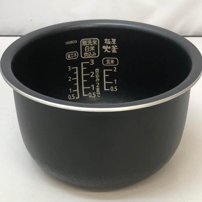 アイリスオーヤマ IH炊飯器 3合 ブラック IRIS OHYAMA 炊飯器 炊飯ジャー 黒 米屋の旨み 銘柄炊き 極厚火釜