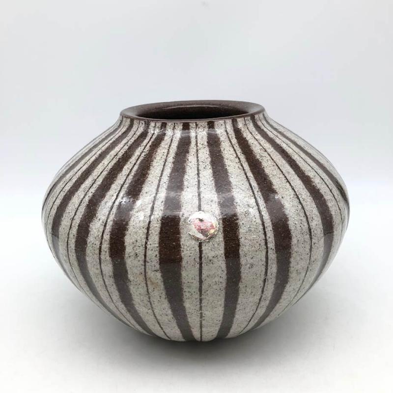 常滑焼 兼又陶園 花瓶 高さ20cm 茶色 陶器製 壺 花器 花入れ ブラウン 縞 ストライプ 焼物 陶磁器