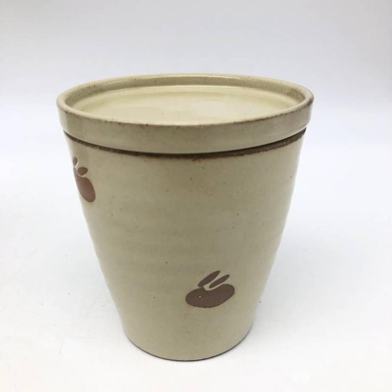 美濃焼 水峰窯 小皿付きカップ5個＆中皿セット 五釉うさぎ 5色 陶器製 湯呑 蓋にもなる小皿付 兎 三角皿 プレート 和食器