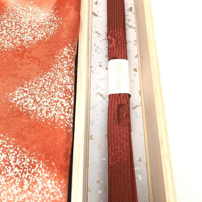 帯揚げ帯締めセット 赤系 桐箱入り 帯あげ 帯〆 女性用 和服 着物 和装小物 - 画像3