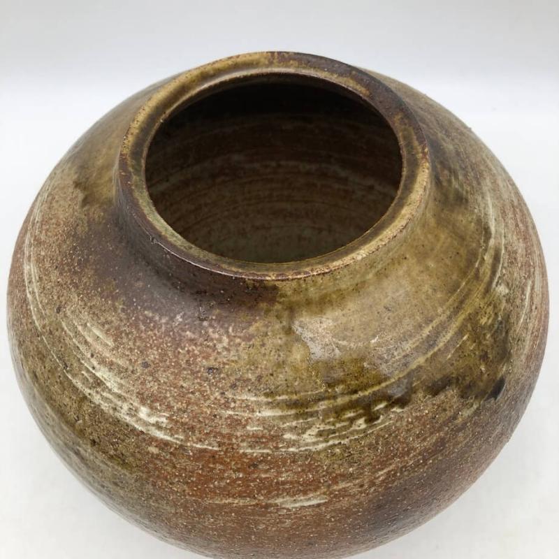 信楽焼 三彩作 花瓶 高さ23cm 茶色 陶器製 壺 花器 花入れ ブラウン 焼物 陶磁器